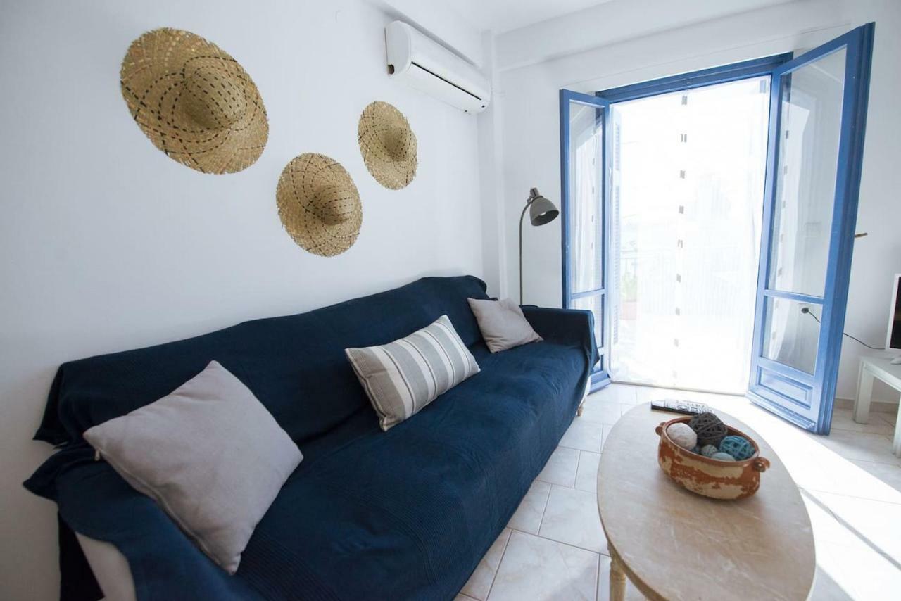 Aquarella-Stylish Veranda Apartment In Centre Of Poros Town Exterior foto