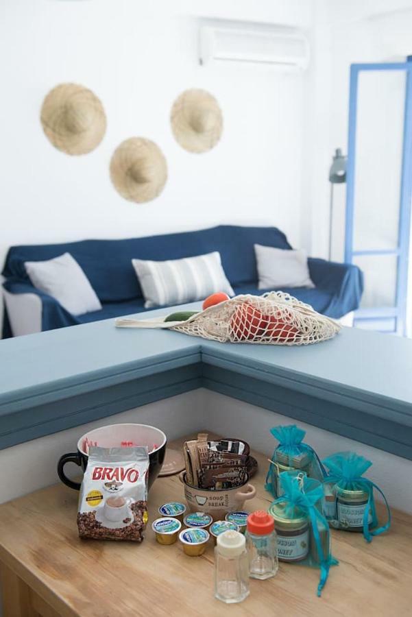 Aquarella-Stylish Veranda Apartment In Centre Of Poros Town Exterior foto