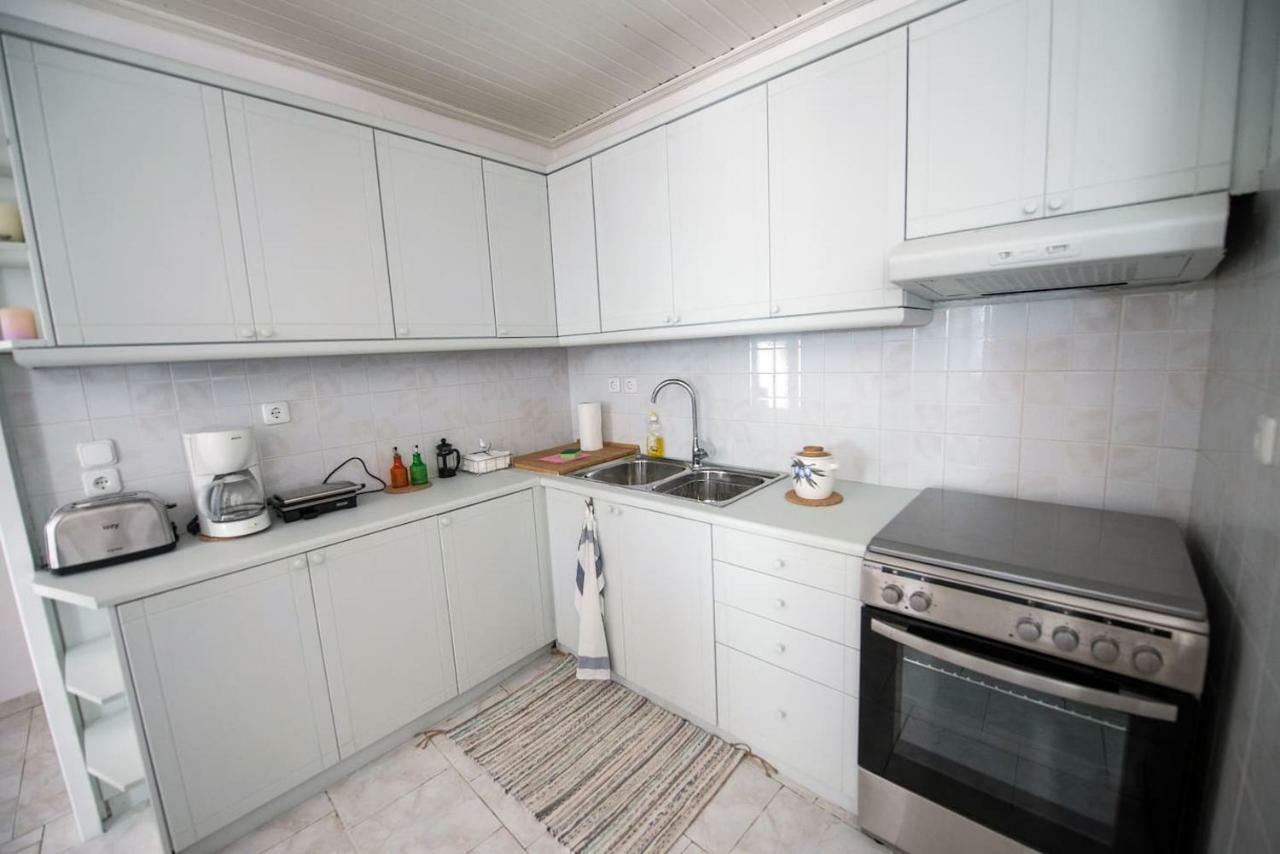 Aquarella-Stylish Veranda Apartment In Centre Of Poros Town Exterior foto